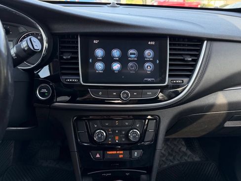 Used 2018 Buick Encore Essence FWD image 18