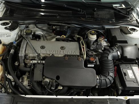 Used 1999 Chevrolet Cavalier Z24 image 3