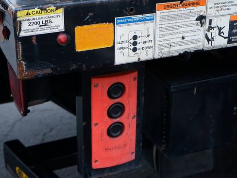 Used 2017 Ford F550 4x4 Crew Cab Super Duty image 10