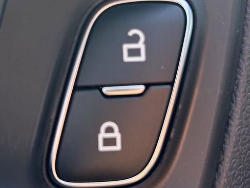 New 2025 Ford Escape ST-Line w/ Equipment Group 301A image 8