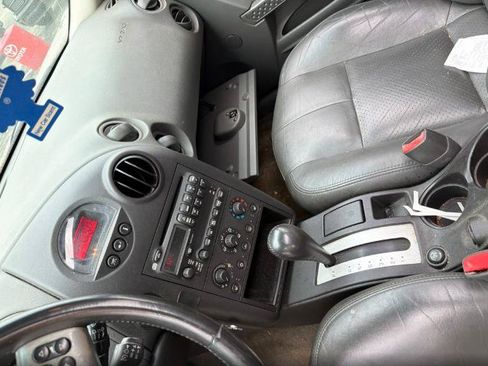 Used 2004 Pontiac Grand Prix GT2 w/ Leather Trim Pkg FWD image 10