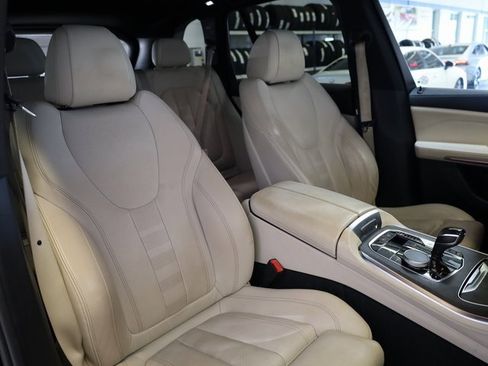 Used 2019 BMW X5 xDrive40i w/ Premium Package 2 image 7