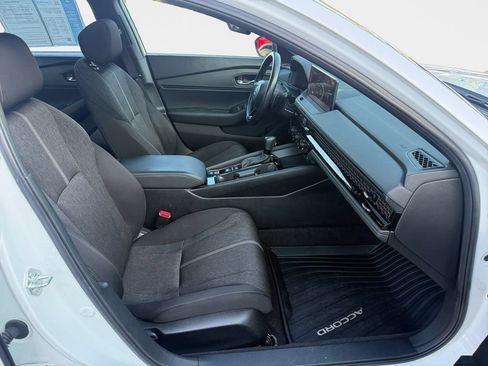 Certified 2025 Honda Accord Sport image 19