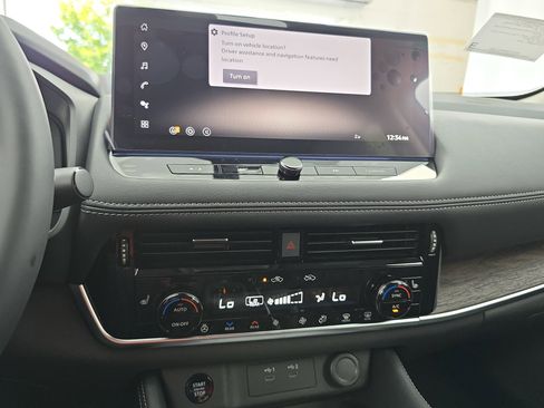New 2026 Nissan Rogue Platinum w/ Platinum Premium Package AWD/4WD image 20