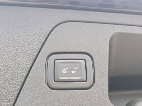 Used 2020 Buick Envision Essence image 13