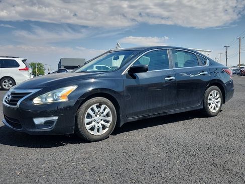 Used 2015 Nissan Altima 2.5 S w/ Power Driver Seat Package FWD image 1
