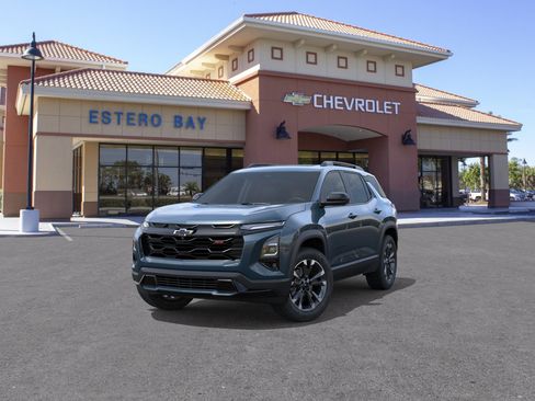 New 2026 Chevrolet Equinox RS w/ Convenience Package III FWD image 32