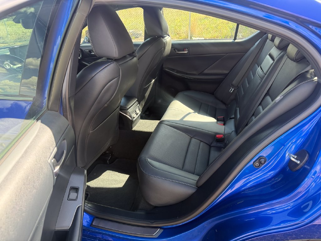 Used 2025 Lexus IS 350 F Sport RWD image 19
