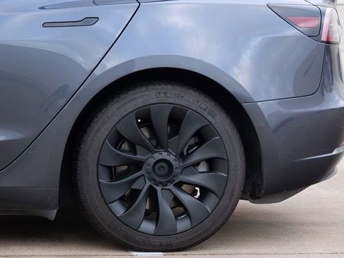 Used 2022 Tesla Model 3 Long Range image 23