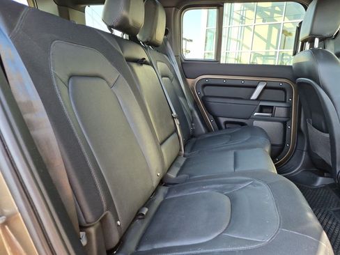 Certified 2024 Land Rover Defender 110 X-Dynamic SE AWD/4WD image 25