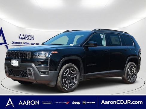 New 2026 Jeep Cherokee Laredo AWD/4WD image 1