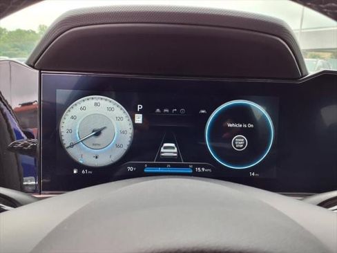 New 2025 Hyundai Elantra Limited image 27