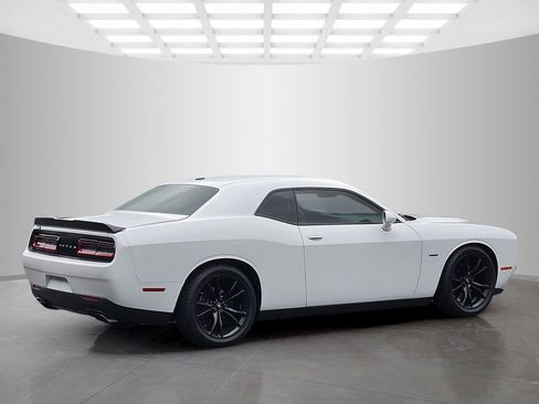 Used 2018 Dodge Challenger R/T w/ Blacktop Package RWD image 8