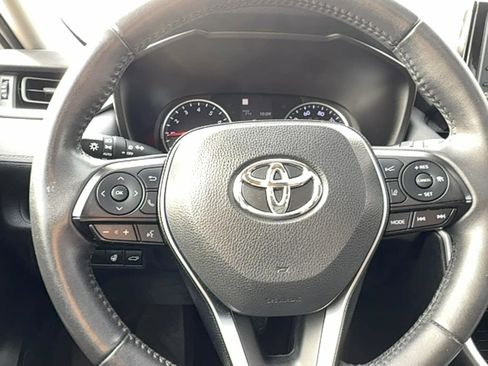 Used 2019 Toyota RAV4 XLE w/ Convenience Package image 19