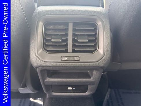 Used 2023 Volkswagen Taos SE w/ Panoramic Sunroof Package AWD/4WD image 21