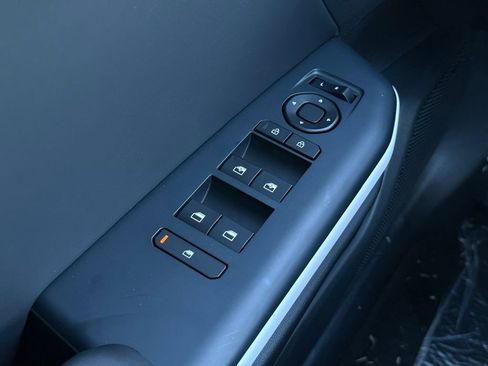 New 2026 Kia K4 GT-Line w/ GT-Line Premium Package image 10