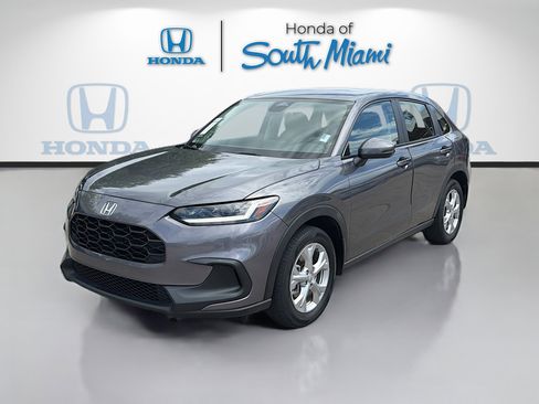 Certified 2023 Honda HR-V LX image 3