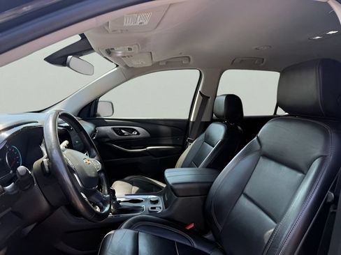 Used 2021 Chevrolet Traverse LT AWD/4WD image 12