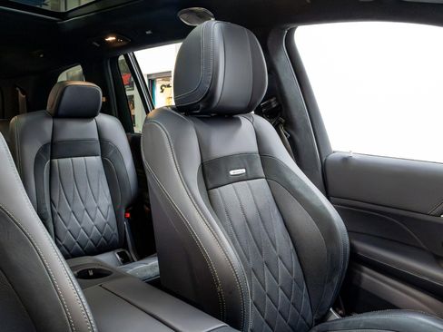 Used 2024 Mercedes-Benz GLS 63 AMG 4MATIC image 22