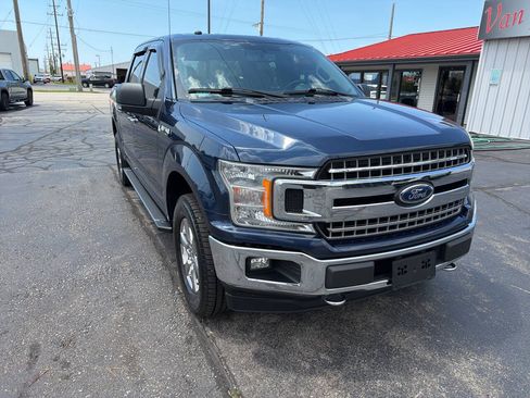 Used 2018 Ford F150 XLT w/ Equipment Group 302A Luxury AWD/4WD image 3