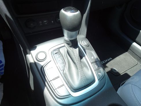 Used 2019 Hyundai Kona Ultimate AWD/4WD image 17