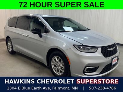 Used 2024 Chrysler Pacifica Touring-L