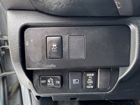 Used 2021 Toyota Tacoma TRD Sport image 12