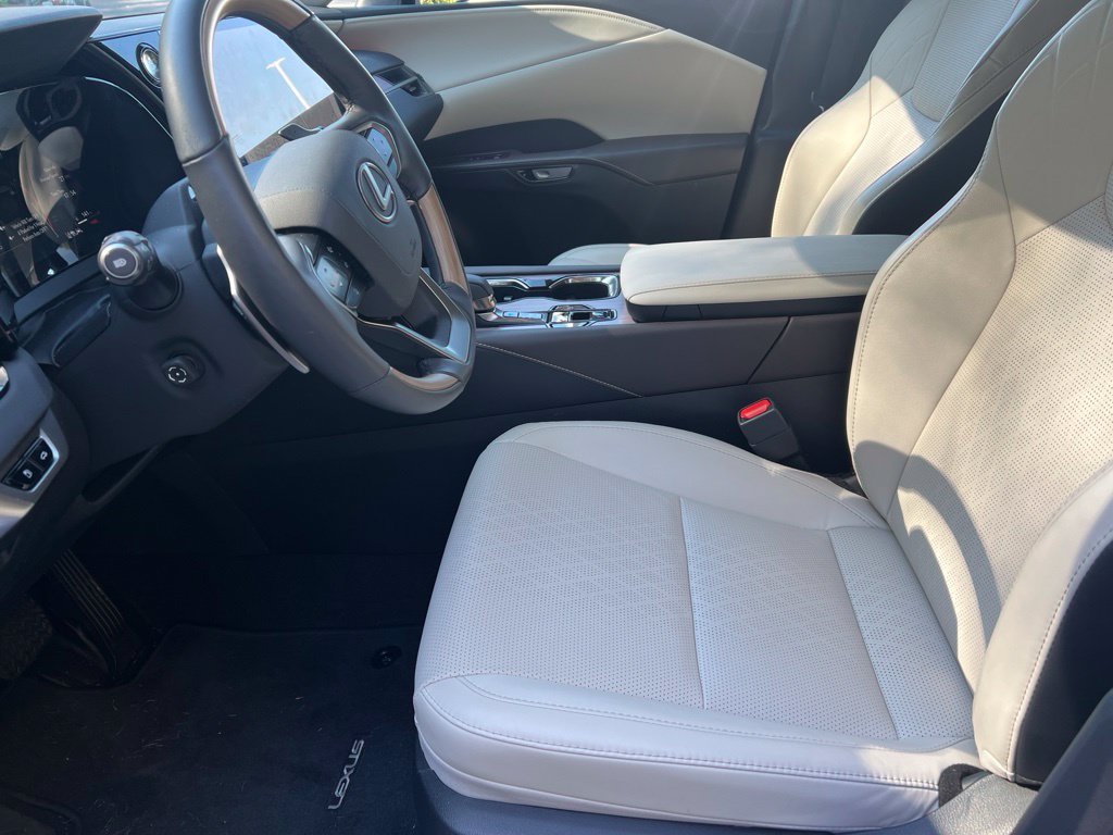 Used 2026 Lexus RX 350 FWD image 5