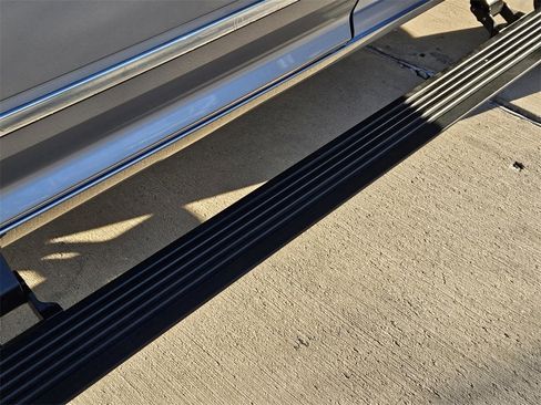 Used 2022 RAM 3500 Limited image 7