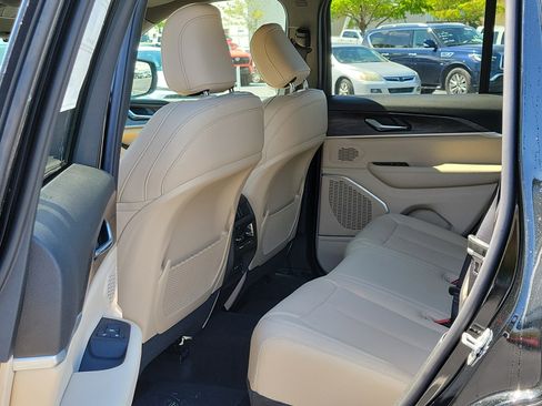 New 2026 Jeep Grand Cherokee Limited image 12