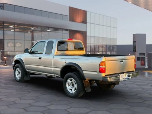 Used 2002 Toyota Tacoma PreRunner image 4