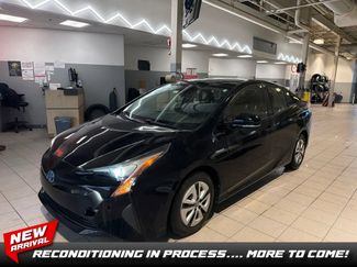 Used 2017 Toyota Prius Three FWD video 1