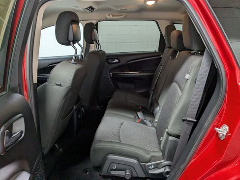 Used 2019 Dodge Journey SE w/ Connectivity Group FWD image 22