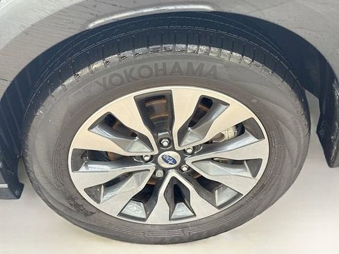 Used 2023 Subaru Outback Limited XT image 5