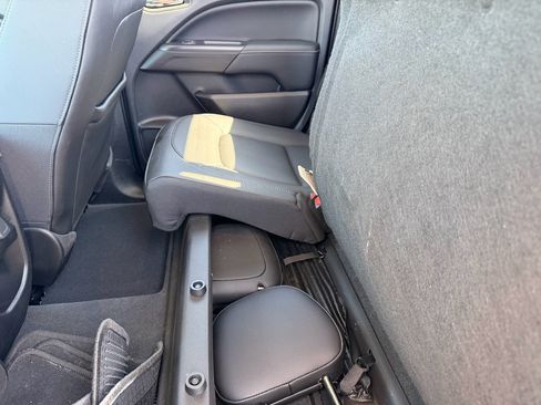 Certified 2022 GMC Canyon Elevation w/ Elevation Premium Package AWD/4WD image 16