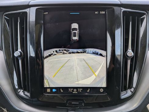 Used 2024 Volvo XC60 B5 Core AWD/4WD image 20