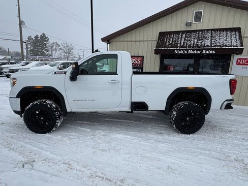 Used 2022 GMC Sierra 2500 SLE w/ SLE Convenience Package image 2