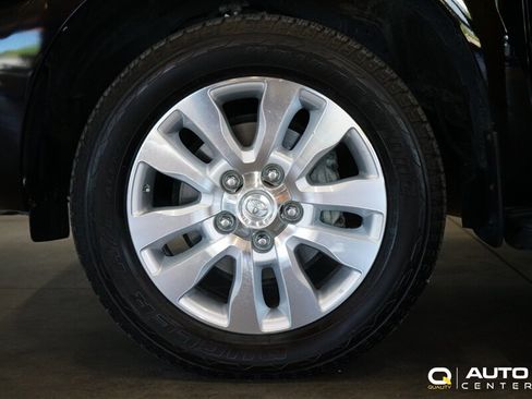 Used 2010 Toyota Sequoia Platinum AWD/4WD image 6