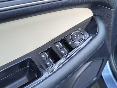 Used 2019 Ford Edge SEL w/ Equipment Group 201A image 17