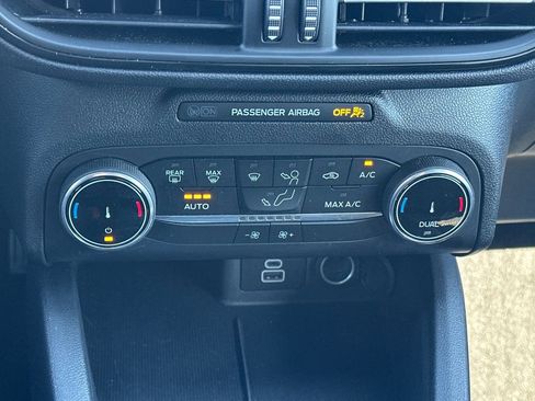 Used 2025 Ford Escape ST-Line image 20