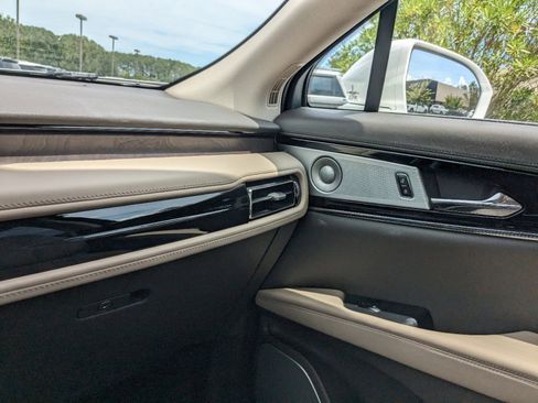 Certified 2023 Lincoln Nautilus Reserve w/ Equipment Group 202A image 19