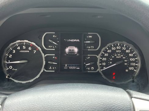 Used 2020 Toyota Tundra SR5 w/ SR5 Upgrade Package RWD image 27