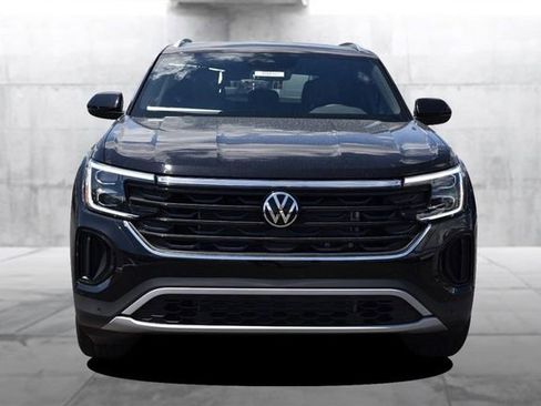 New 2026 Volkswagen Atlas Cross Sport SE FWD image 4