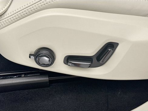New 2026 Volvo XC90 B6 Ultra w/ Protection Package Premier AWD/4WD image 20