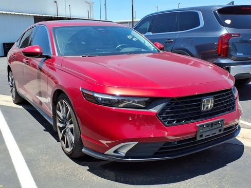 Used 2025 Honda Accord Touring image 1