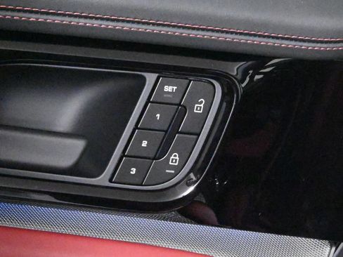 Used 2026 Porsche Panamera 4 AWD/4WD image 32