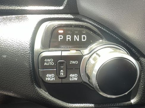Used 2021 RAM 1500 Big Horn AWD/4WD image 24