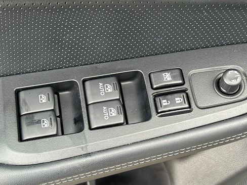 Used 2016 Subaru Outback 2.5i Limited image 15