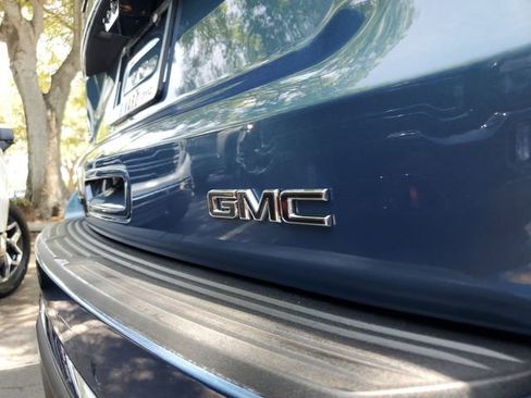 Used 2025 GMC Yukon XL Denali Ultimate AWD/4WD image 6