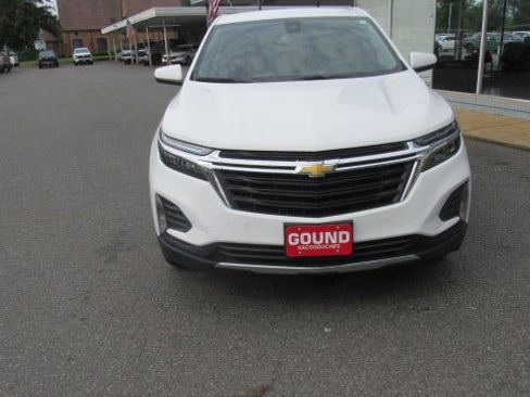 Used 2024 Chevrolet Equinox LT FWD image 3